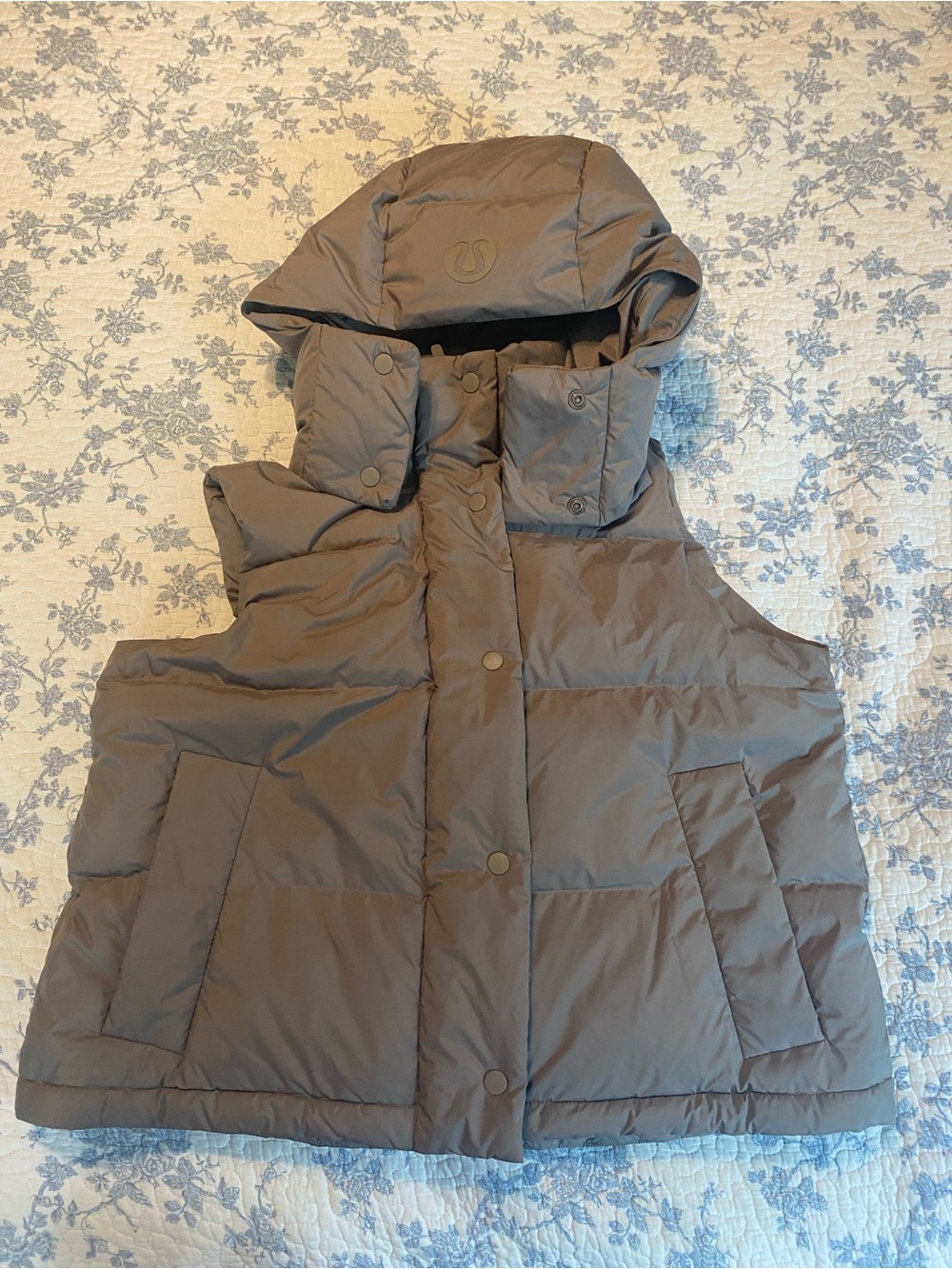 Lululemon Wunder Puff 600-Down-Fill Cropped Vest Warm Ash Gray Size 4